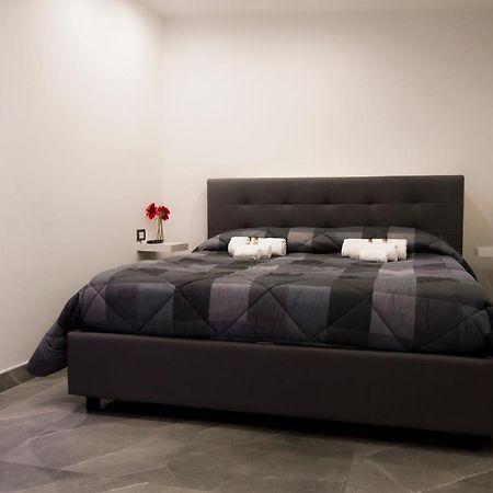 Suite Napoli Sotterranea Con Vasca Idromassaggio Exterior photo