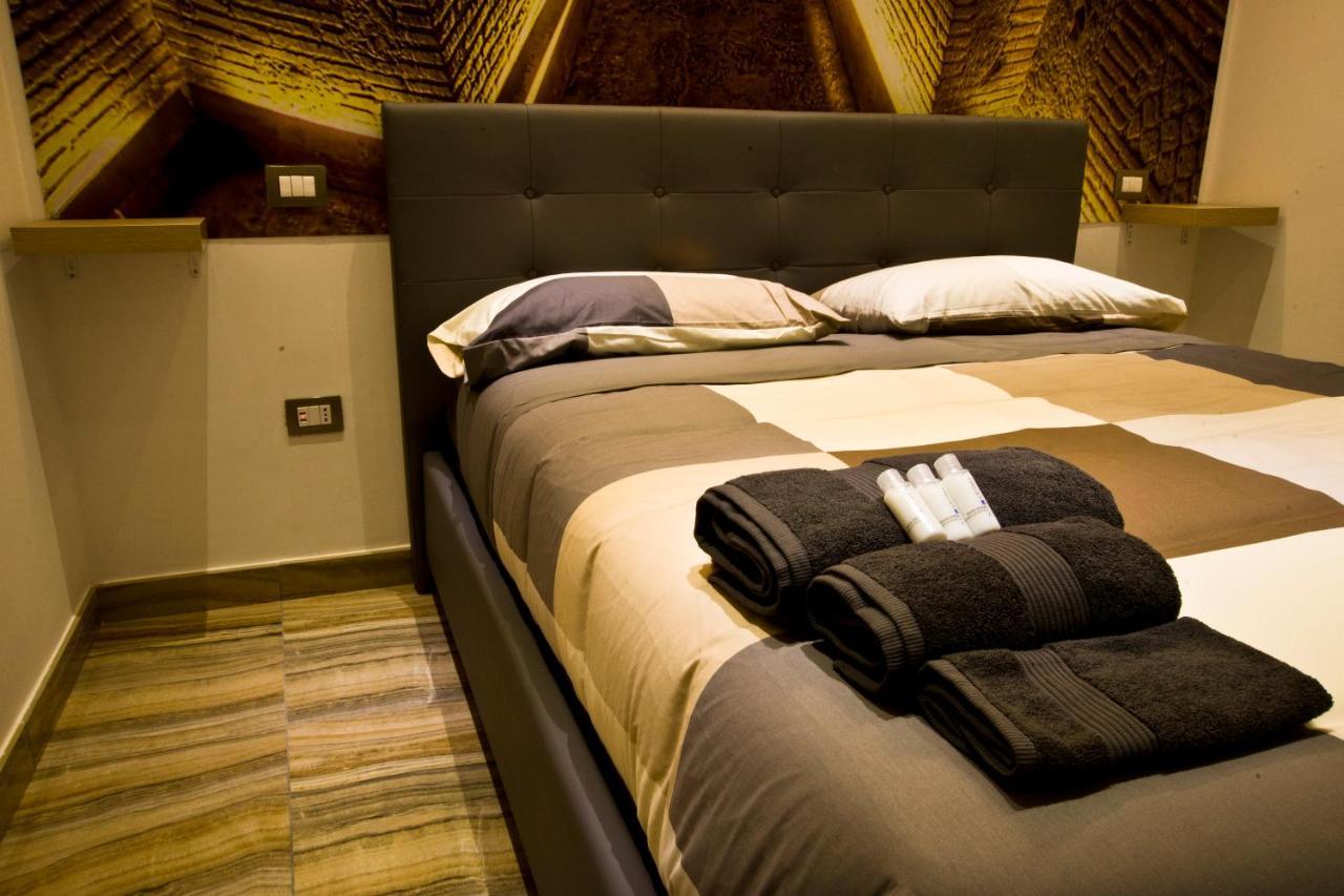 Suite Napoli Sotterranea Con Vasca Idromassaggio Exterior photo